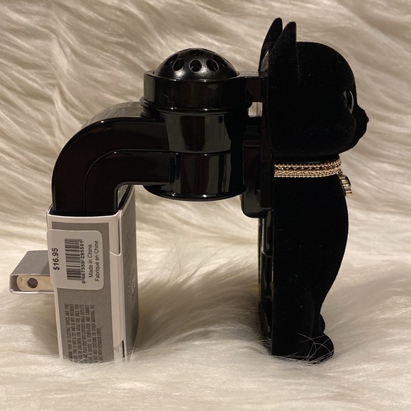 🐈‍⬛ Fancy Black Cat🐈‍⬛ Nightlight Wallflowers Fragrance Plug by BBW NEW & SEALED - Picture 6 of 10